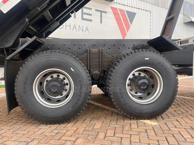 Foton GTL-E 8x4 Tipper Truck - Special Promo · Photo 4
