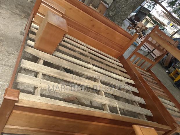 King Size Quality Bed With Side Drawer · Photo 3