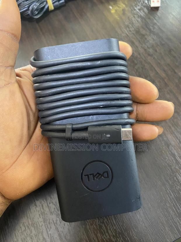 Dell Type C Charger 90w Original Uk Used · Photo 4