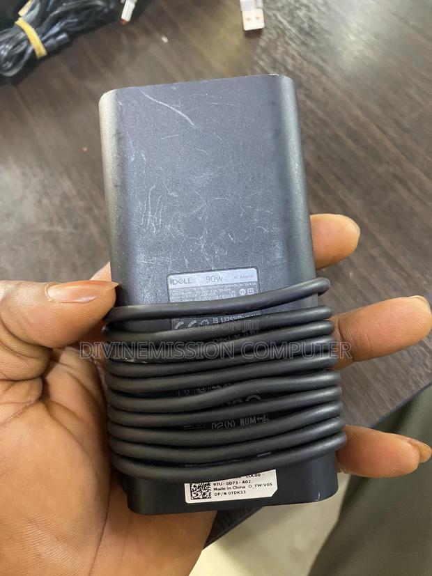 Dell Type C Charger 90w Original Uk Used · Photo 2