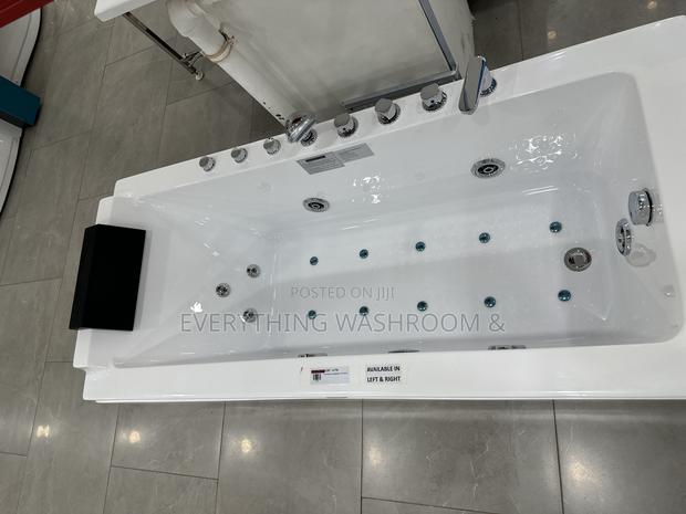 Jacuzzi_ Straight Bathtub_ Heavy Jacuzzi · Photo 2