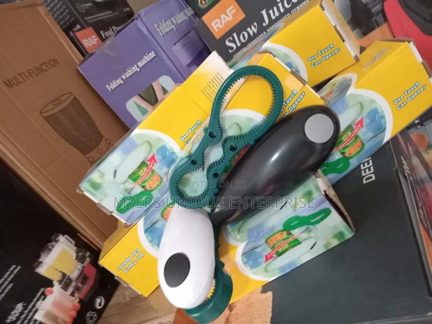 Functional Electric Can Opener · Photo 1