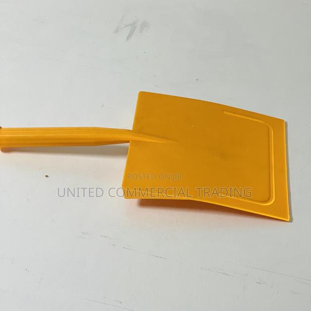 Plaster Shovel · Photo 3