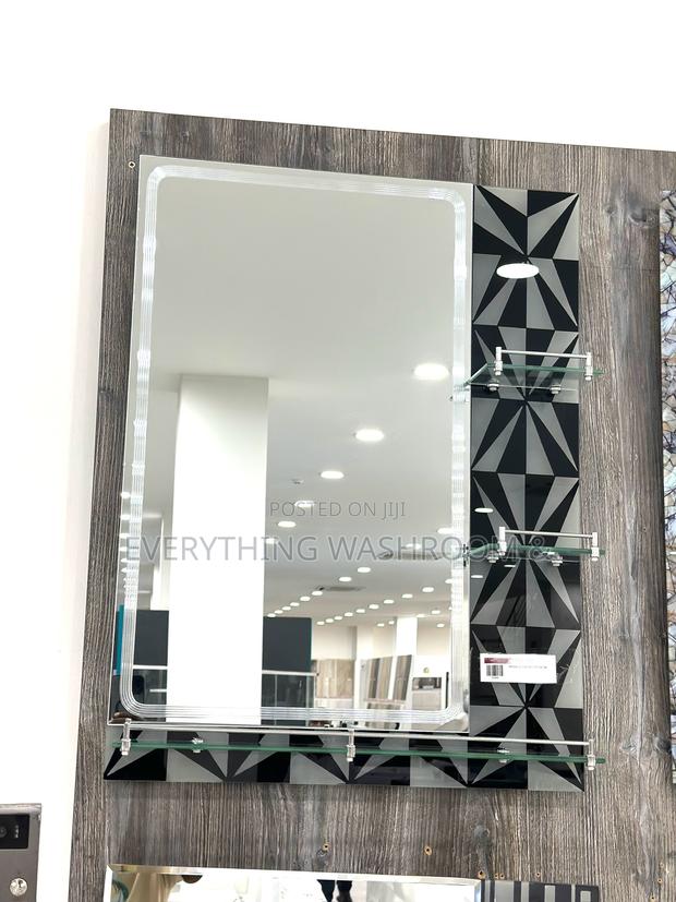 Designed Mirror 80x60cm · Photo 1