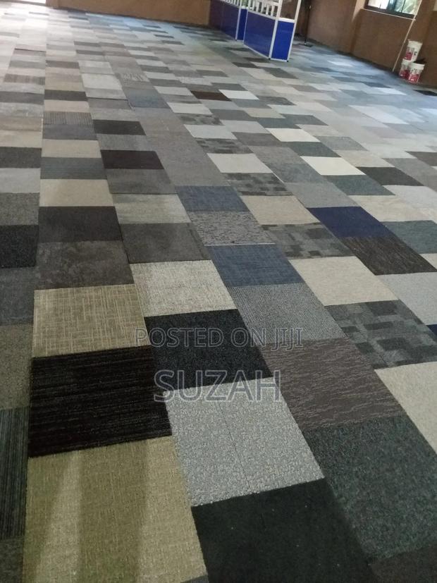 Holland Standard Woolen Tile · Photo 1