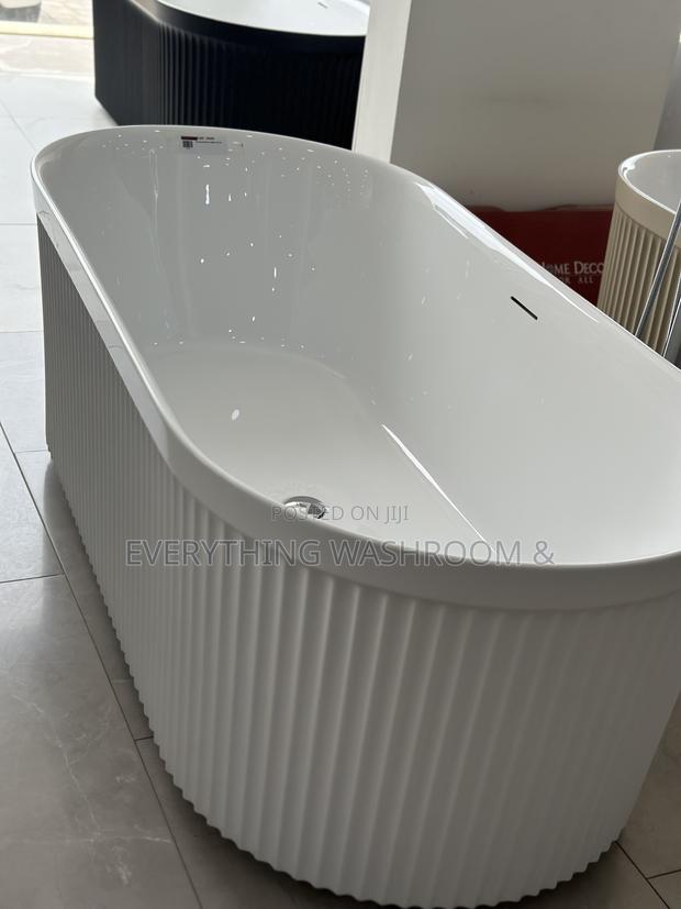 Ceramic Bathtub Hot-Tu Ceramic Bath Pool · Photo 4