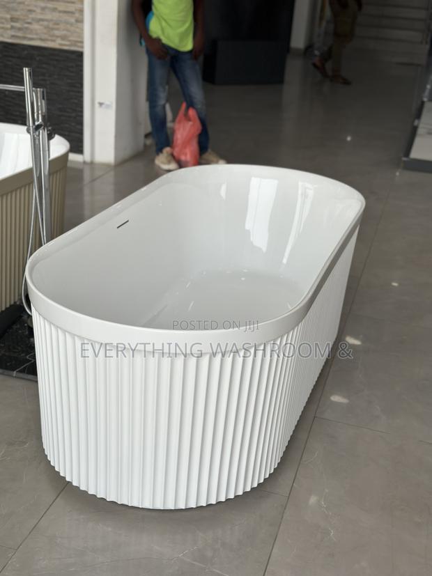 Ceramic Bathtub Hot-Tu Ceramic Bath Pool · Photo 6