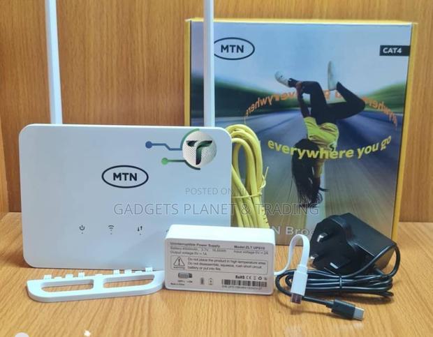 ZLT T30d Cat 4 Universal Rechargeable Router - 32 Devices · Photo 1