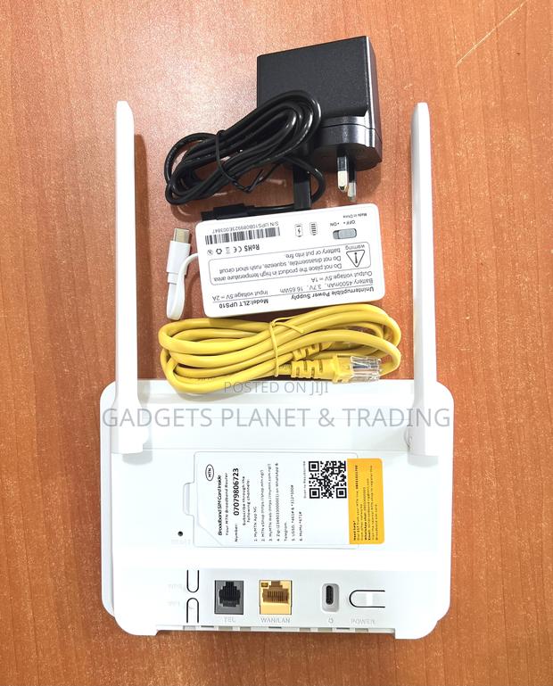 ZLT T30d Cat 4 Universal Rechargeable Router - 32 Devices · Photo 4