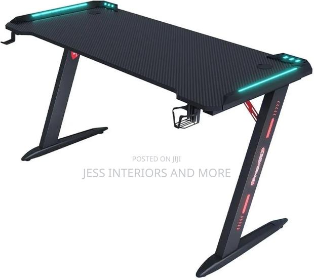 Gaming Desk "Z" With RGB Led Lights · Photo 1