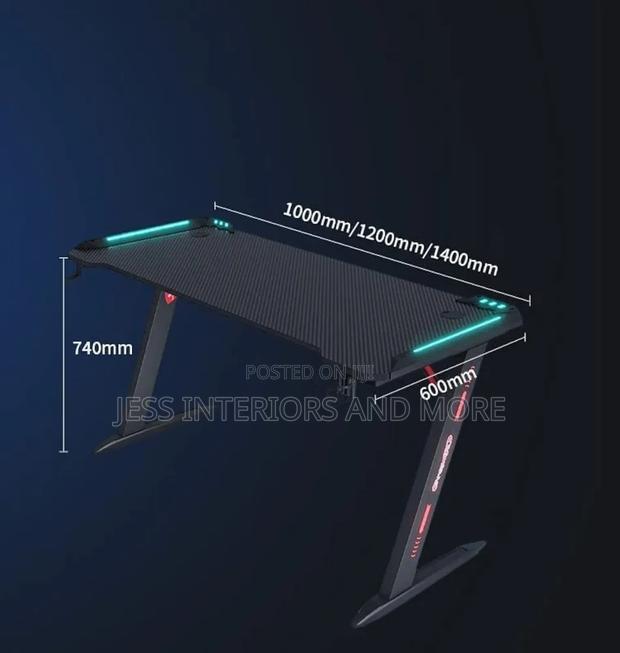 Gaming Desk "Z" With RGB Led Lights · Photo 3