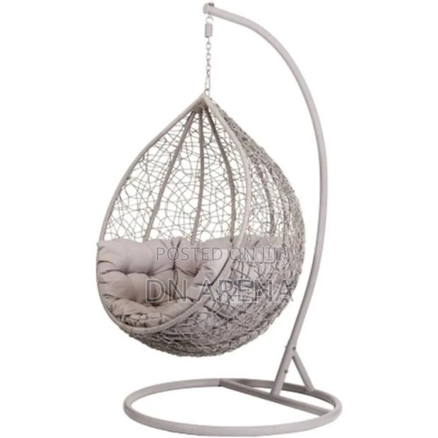 Siena Hanging Egg Chair From UK · Photo 2