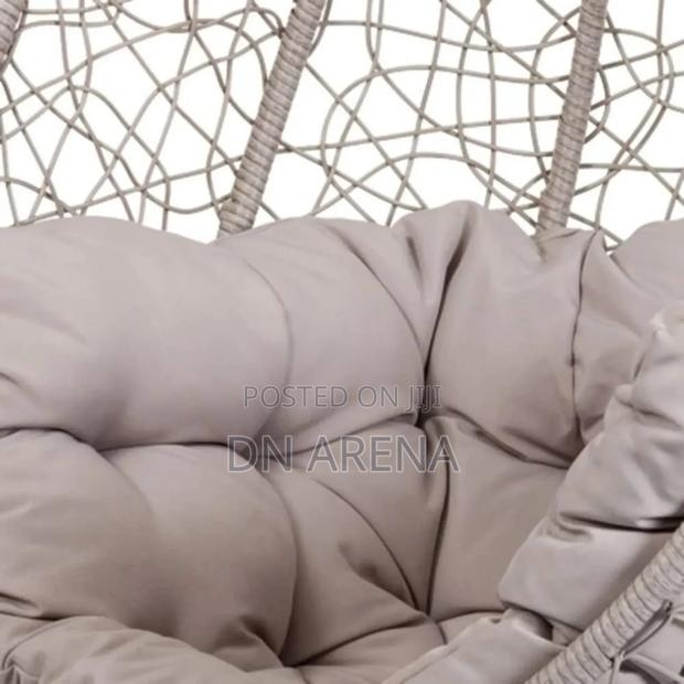 Siena Hanging Egg Chair From UK · Photo 3