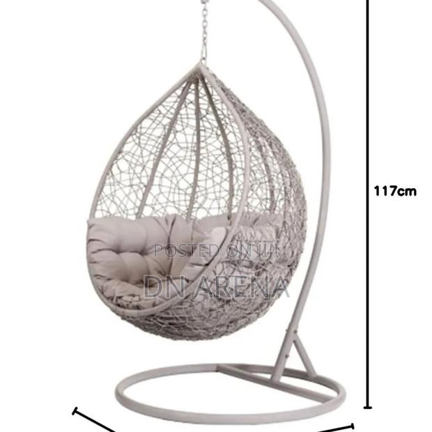 Siena Hanging Egg Chair From UK · Photo 4