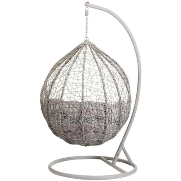 Siena Hanging Egg Chair From UK · Photo 5