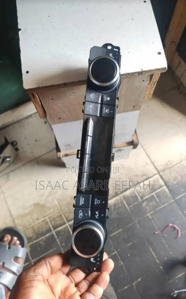 Dashboard AC Switch for All Cars · Photo 1