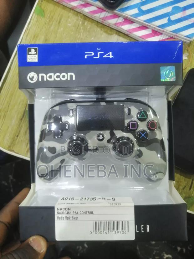 PS4 Officially Licensed Nacon Wired Controllers · Photo 1