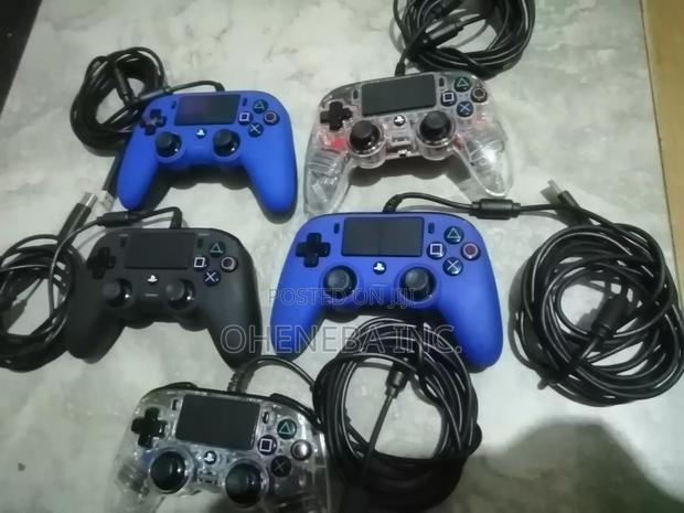 PS4 Officially Licensed Nacon Wired Controllers · Photo 2