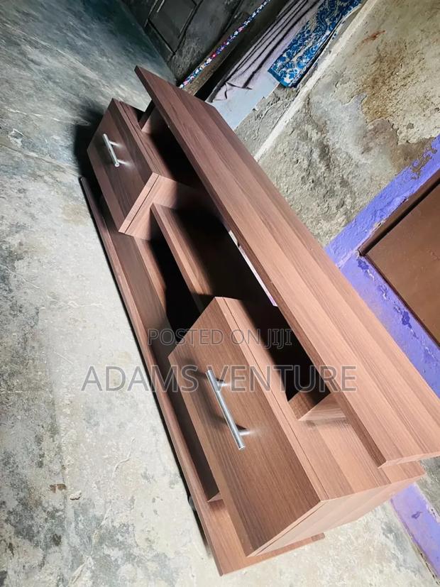 Very Strong TV Stand for Sell · Photo 1