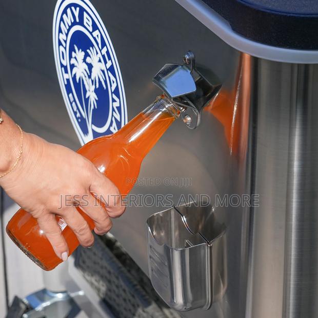 Outdoor Party Cooler 100 Quarts · Photo 5