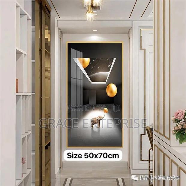 Clean and Luxury Wall Paintings Available in Different Color · Photo 1