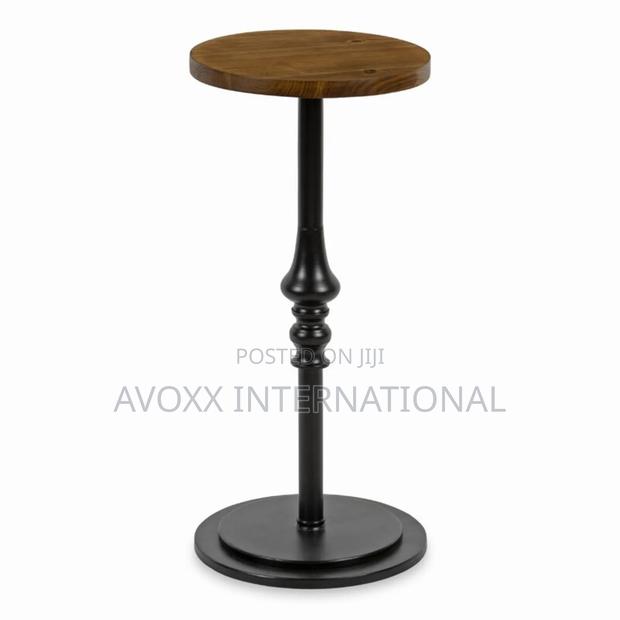 Parodi 26'' Tall Solid Wood Pedestal End Table · Photo 1