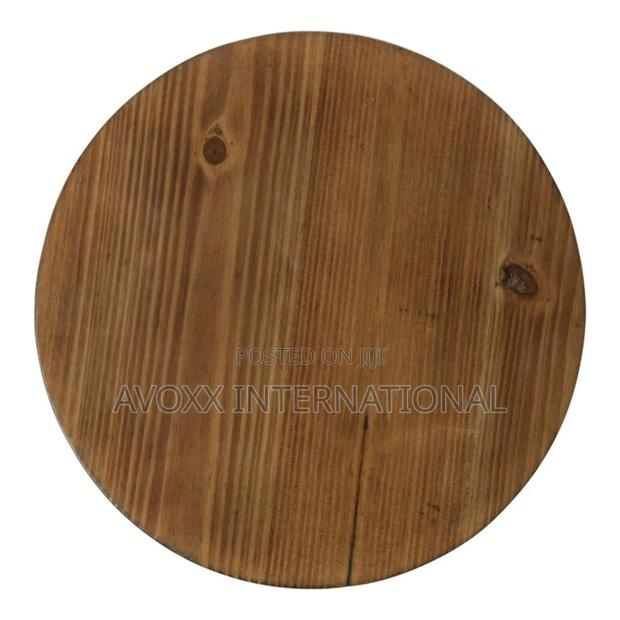 Parodi 26'' Tall Solid Wood Pedestal End Table · Photo 4