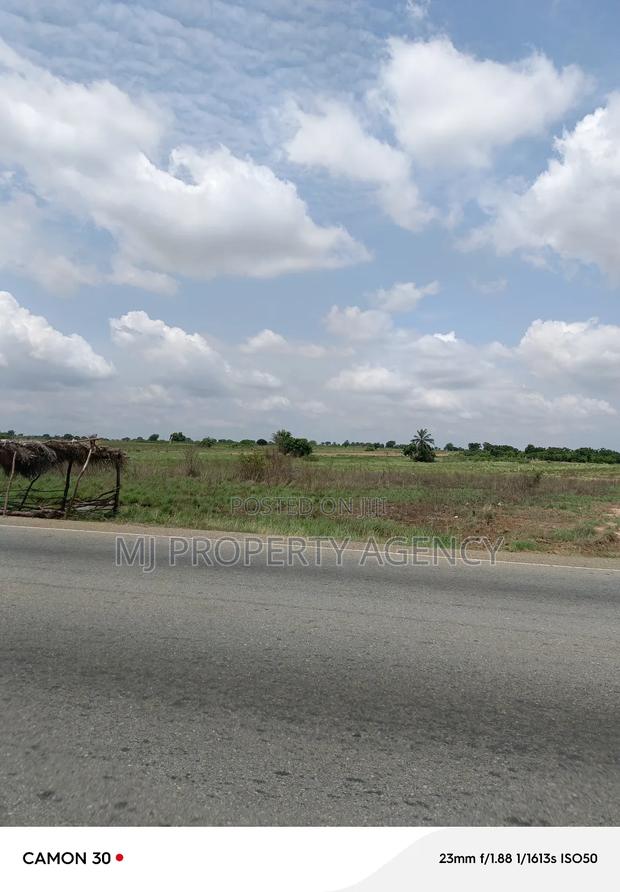 100 Acres Roadside Industrial Land at Dawa · Photo 1