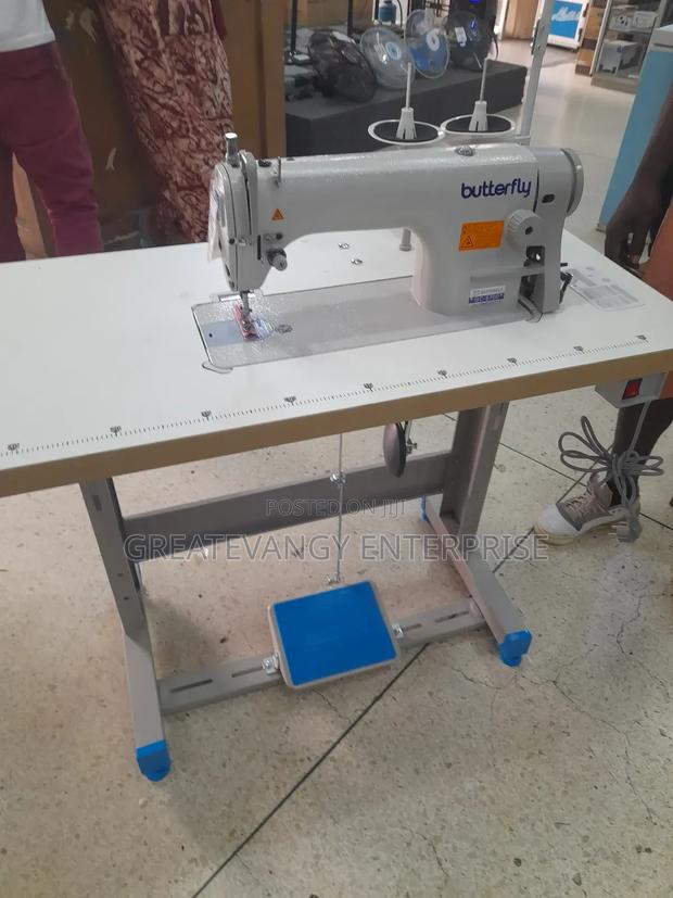 Brandnew Butterfly Industrial Sewing Machine · Photo 1