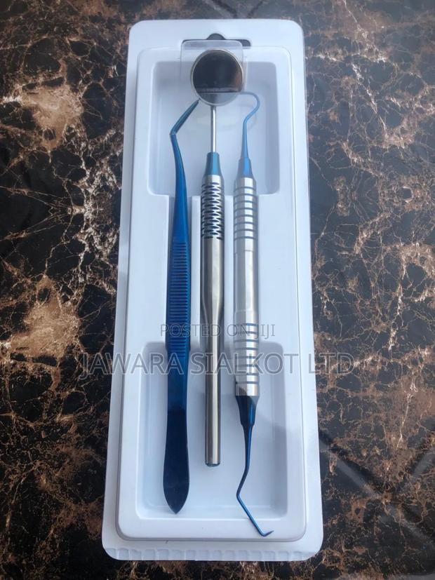 3 Pieces Dental Examination Kit · Photo 1