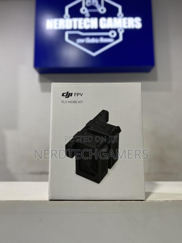 DJI FPV Fly More Kit for DJI FPV · Photo 1