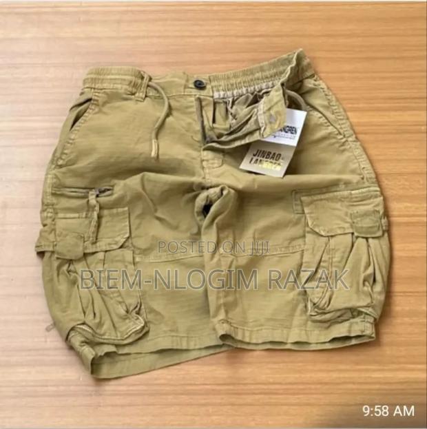 High Quality Cargo Short Pants Available in Stock · Photo 3
