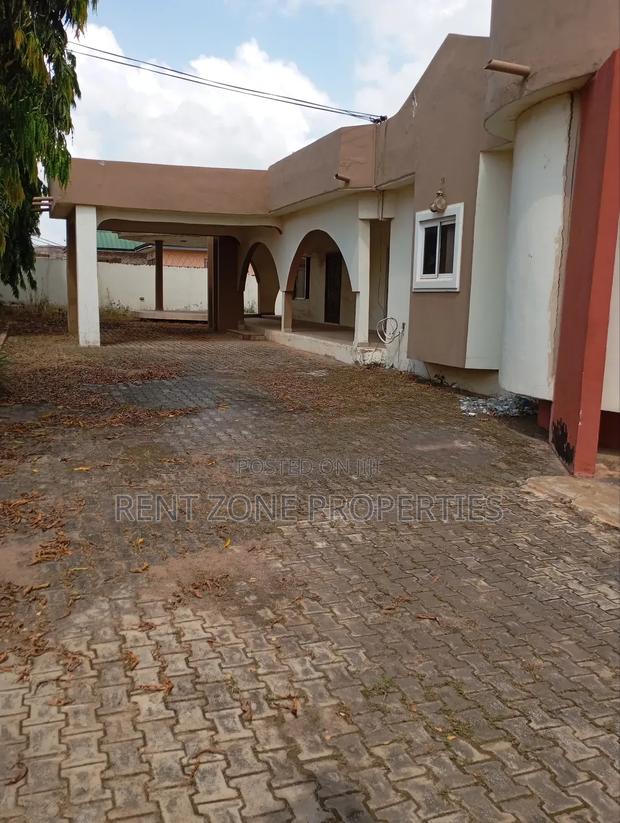 5bdrm Maisonette in Rent Zone Properties, Ofankor for sale · Photo 1