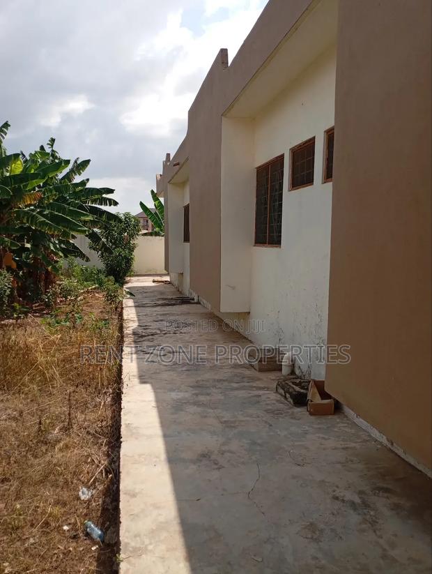 5bdrm Maisonette in Rent Zone Properties, Ofankor for sale · Photo 6