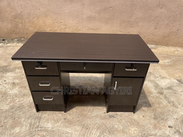 Office Desk/ Table · Photo 2