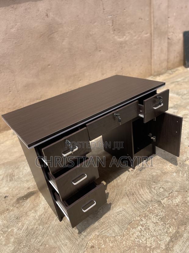 Office Desk/ Table · Photo 3