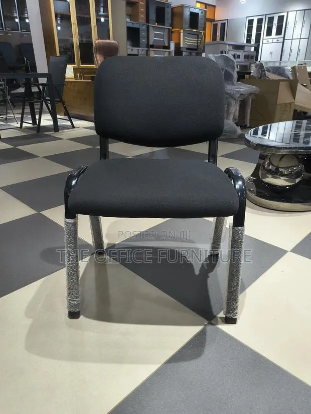 Visitors/Reception/Conference Chair · Photo 1