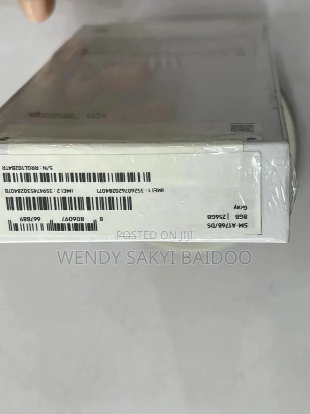 New Samsung Galaxy A17 5G 256 GB Silver · Photo 1