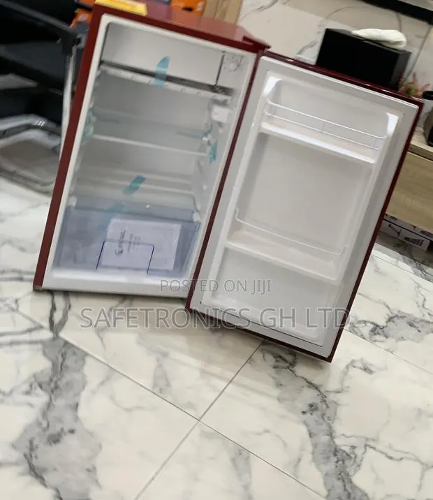 Check Good Pearl Pf-109-2b in Red 80-Liter Single-Door Table-Top · Photo 1