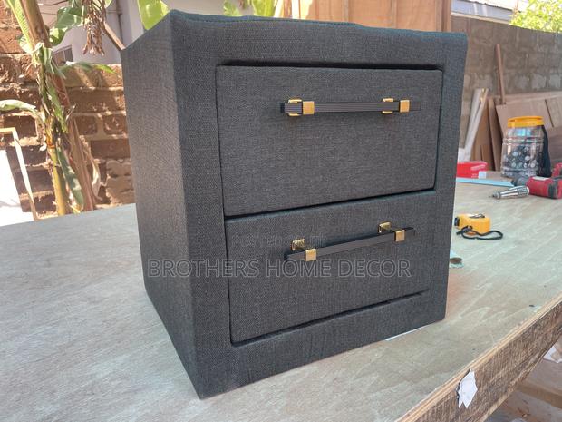 Bed Side Drawer for Sell · Photo 3
