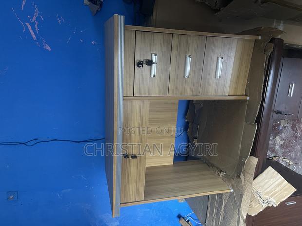 Office/Computer/Study Table/Desk · Photo 8