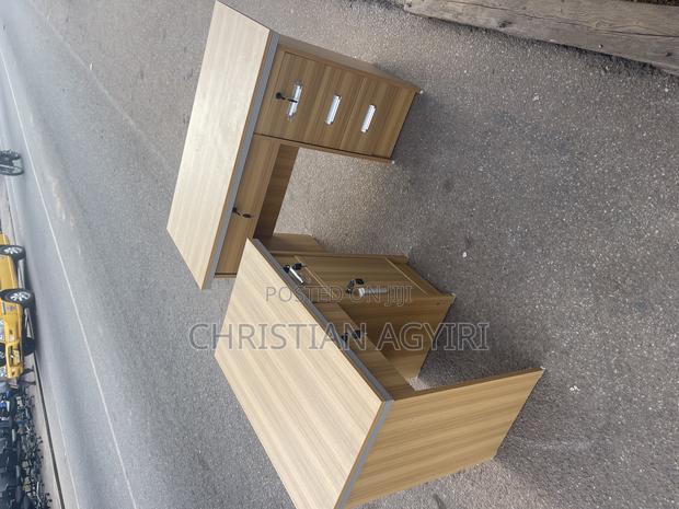 Office/Computer/Study Table/Desk · Photo 3