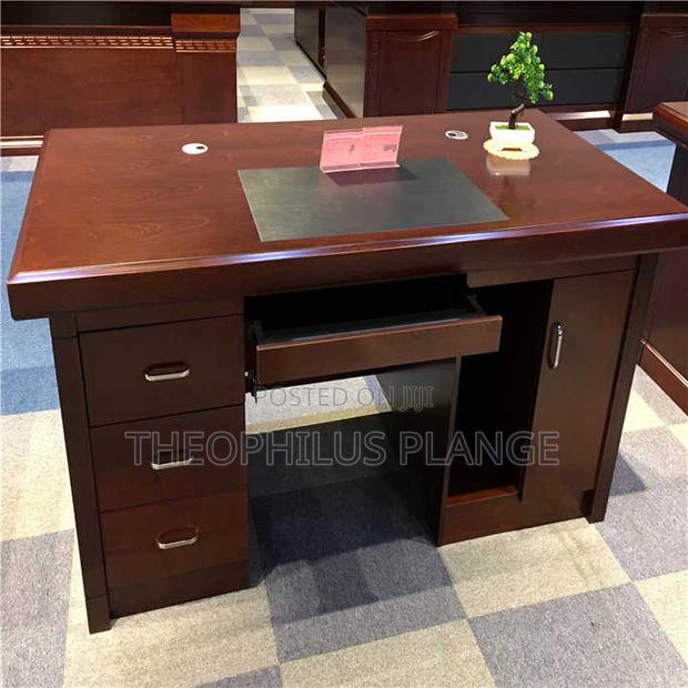 2.2m Executive Office Desk Brown. · Photo 1