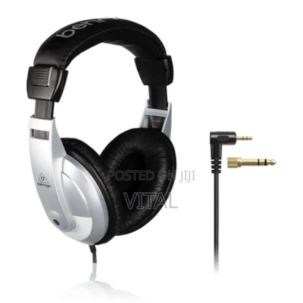 Studio Monitor Behringer HPM1000 · Photo 1