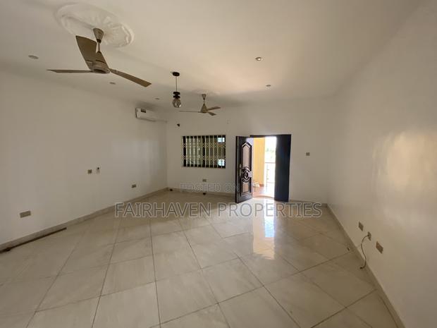 3bdrm Apartment in Tseaddo for rent · Photo 2