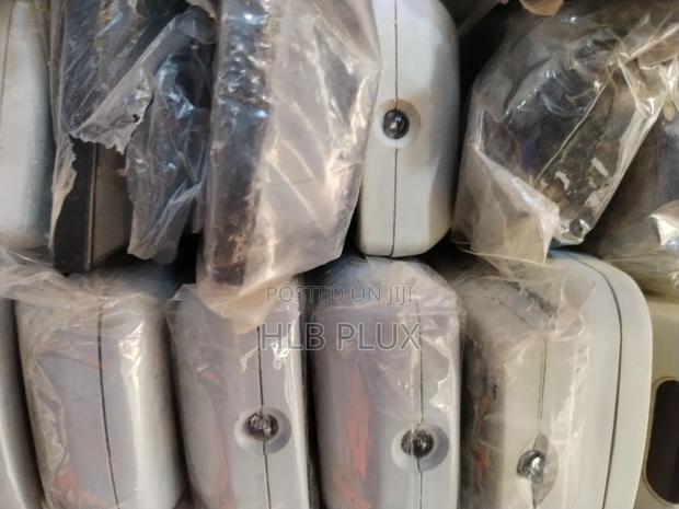 Universal Remote Controllers ( Super Strong and Durable) · Photo 5