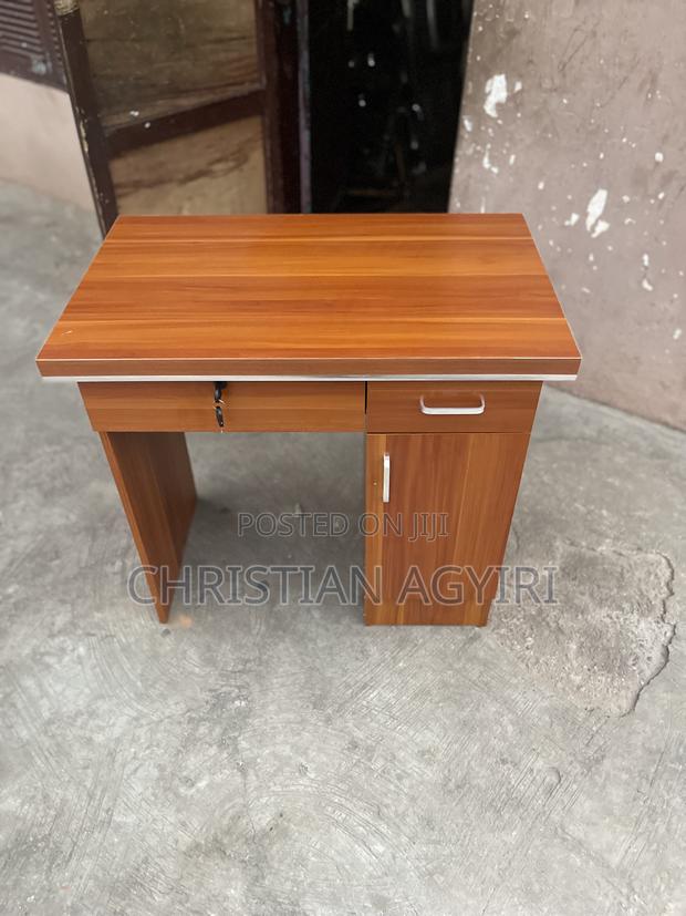 Office/ Study/ Computer Desk/Table · Photo 5