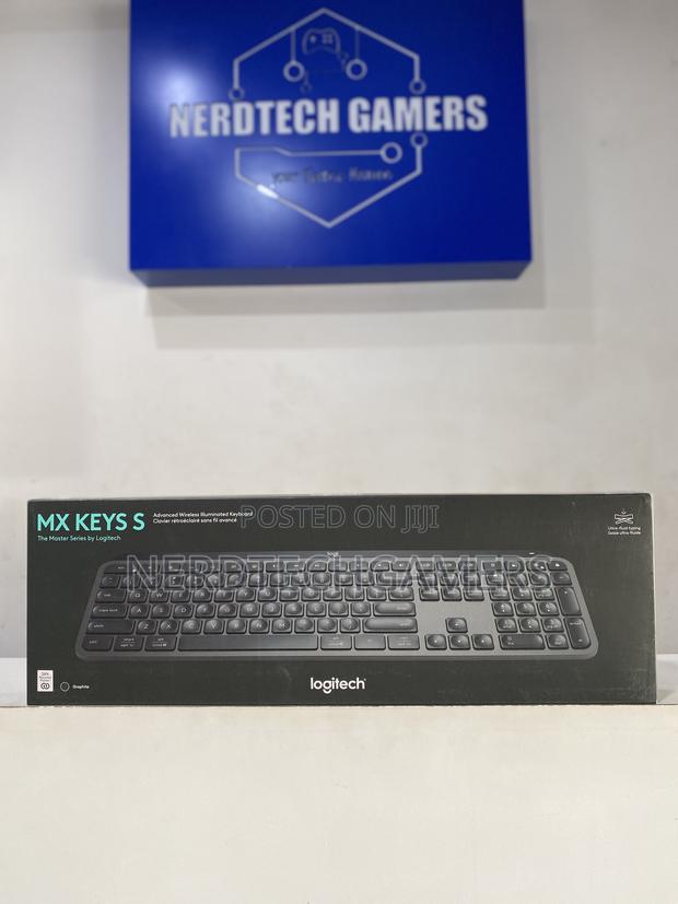 Logitech MX Keys S Wireless Keyboard, Backlighting - · Photo 1