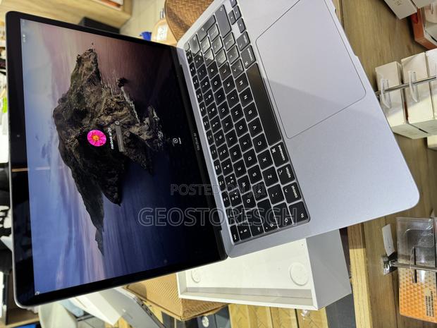 Laptop Apple MacBook Air 2020 8GB Intel Core i5 SSD 512GB · Photo 3