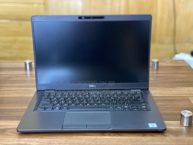 Laptop Dell Latitude 5300 8GB Intel Core I7 SSD 256GB · Photo 1